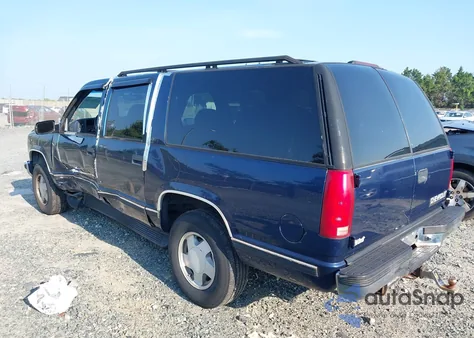 1999 Chevrolet Suburban K1500 z USA, uszkodzony, nr VIN 3GNFK16R1XG183597